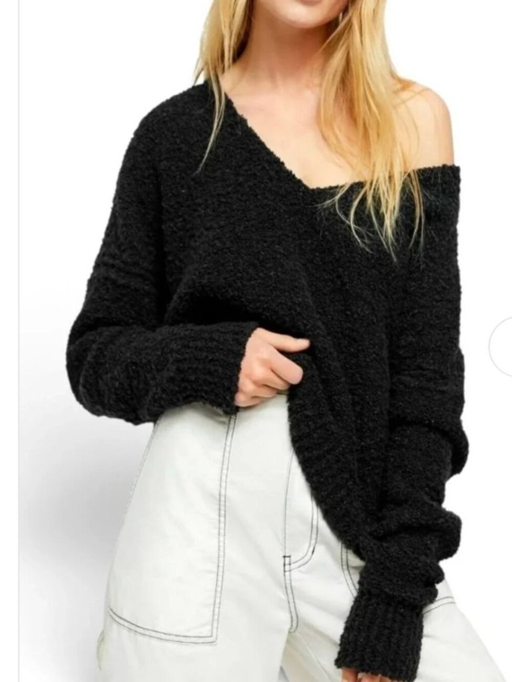 Free People Small Finders Keepers V Neck Pullover Sweater Fuzzy Black Chunky Ove